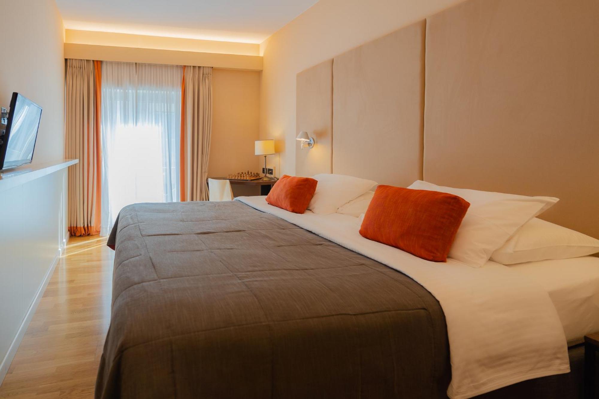 Superior Double or Twin Room,1432260889:JPEG