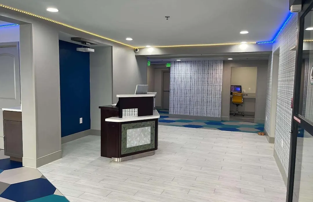 Microtel Inn By Wyndham Athens-1