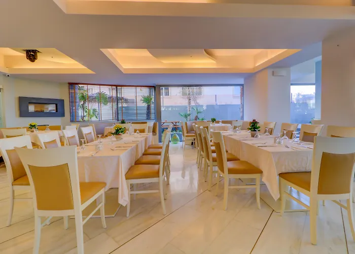 Hotel familiar: Palace Hotel Glyfada