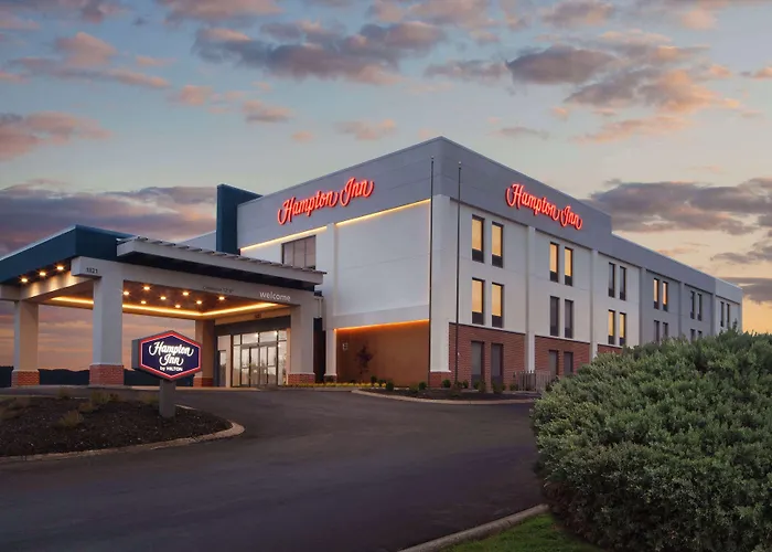 Hotels with pool Hampton Inn Athens
