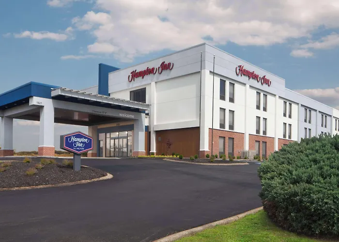 Hotels with pool Hampton Inn Athens